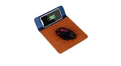 Tapis de souris avec chargeur smartphone