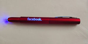 Stylo publicitaire avec pointe et logo transparent