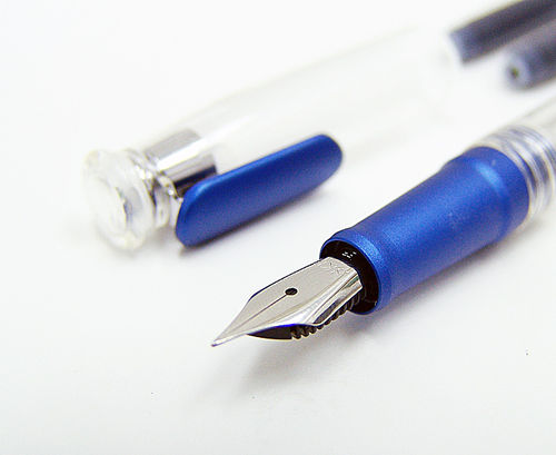 Stylo  encre transparen dtails